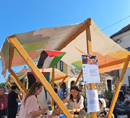 stojnica s palestinskimi dobrotami